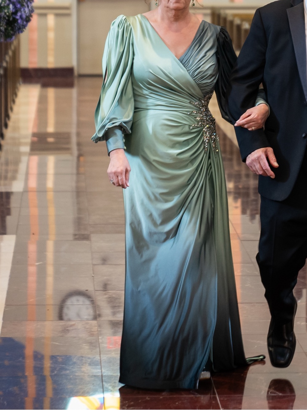 Mother of the Bride/Groom Elegant Ombre Green Draped Evening Gown - Picture 2 of 3